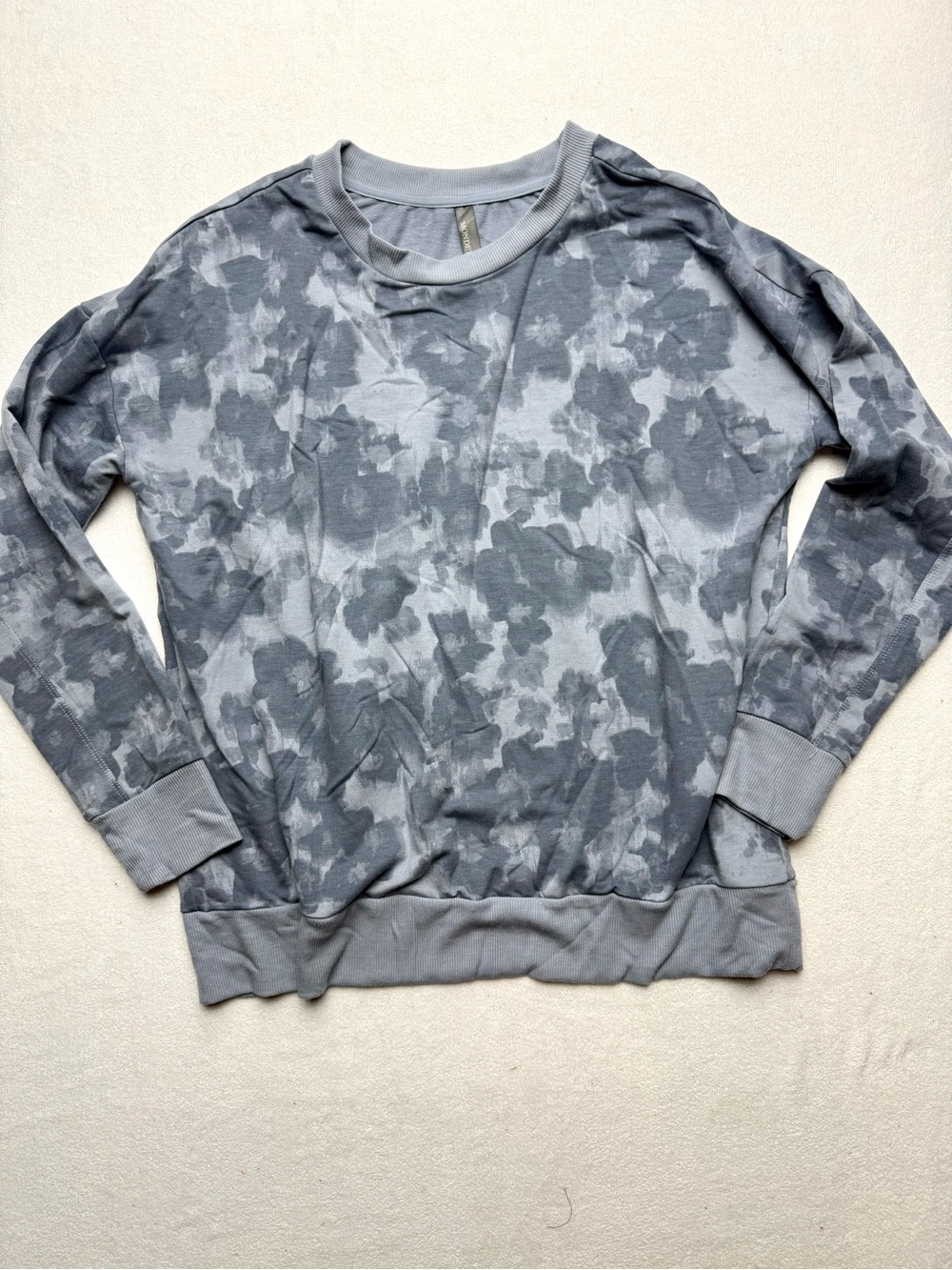 Mondetta Gray Floral-Pattern Crewneck Sweatshirt